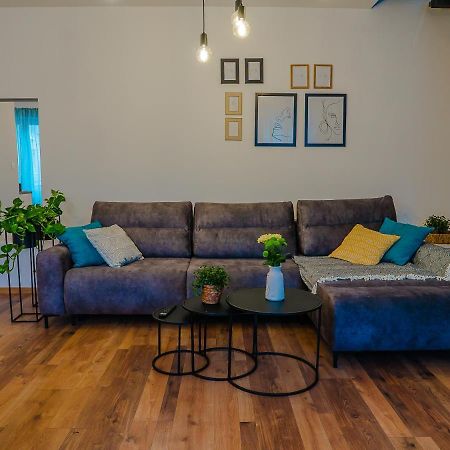 Apartmani Dora & Luka غييكا المظهر الخارجي الصورة