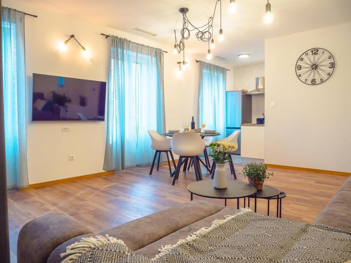 Apartmani Dora & Luka غييكا المظهر الخارجي الصورة