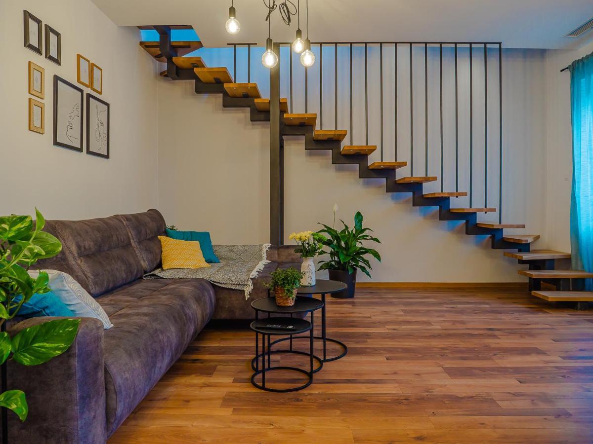 Apartmani Dora & Luka غييكا المظهر الخارجي الصورة
